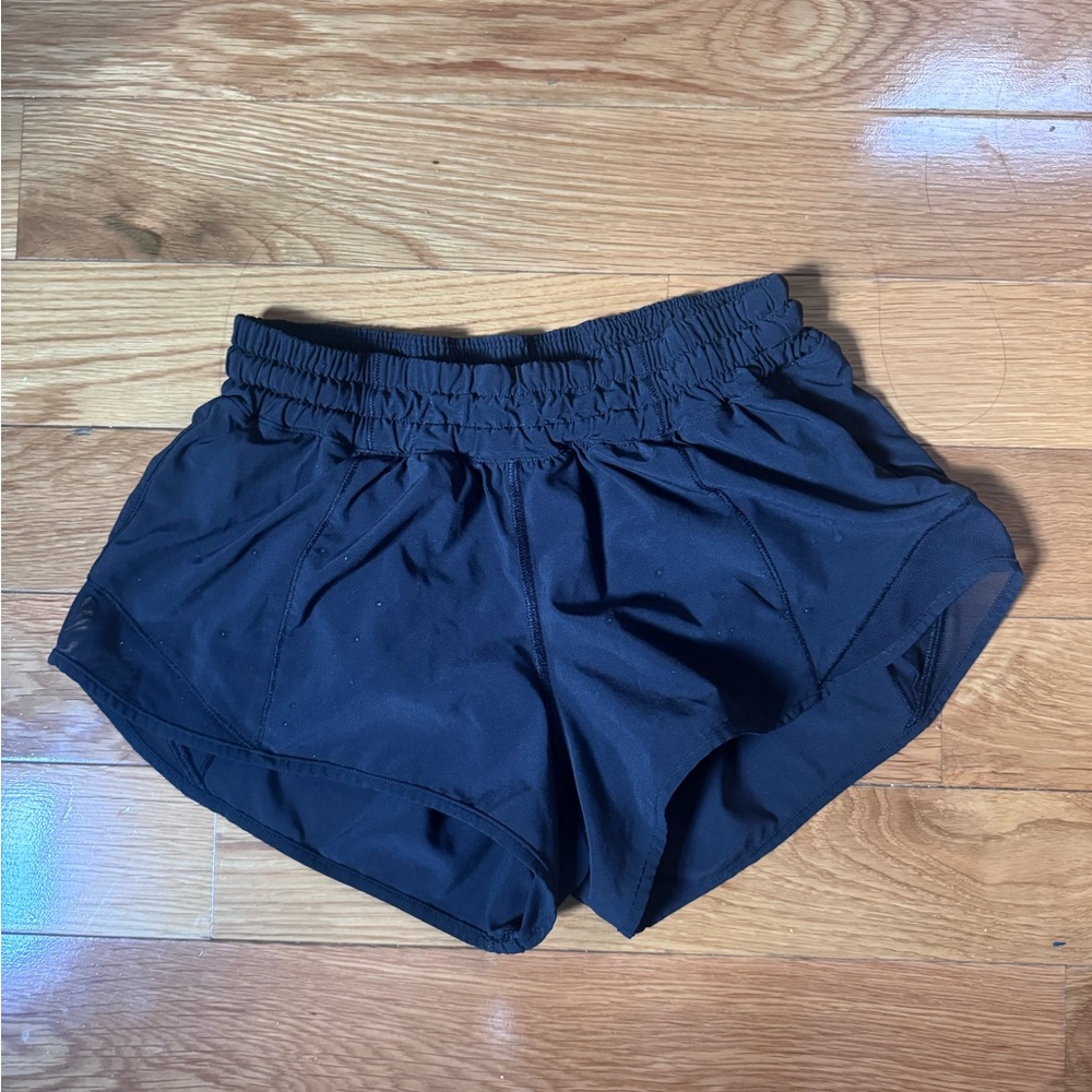 Lululemon 2.5” shorts